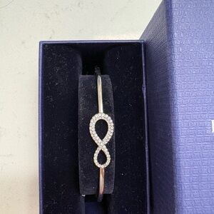 Elegant Silver Infinity Bracelet